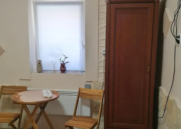 Nonna Vendeghaz Konukevi